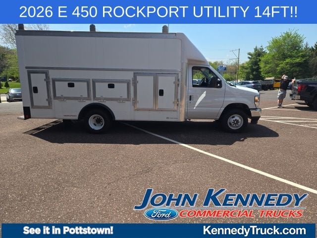 2026 Ford E-Series Cutaway E-450 DRW 158 WB
