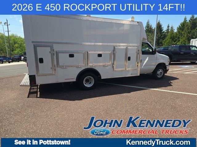 2026 Ford E-Series Cutaway E-450 DRW 158 WB