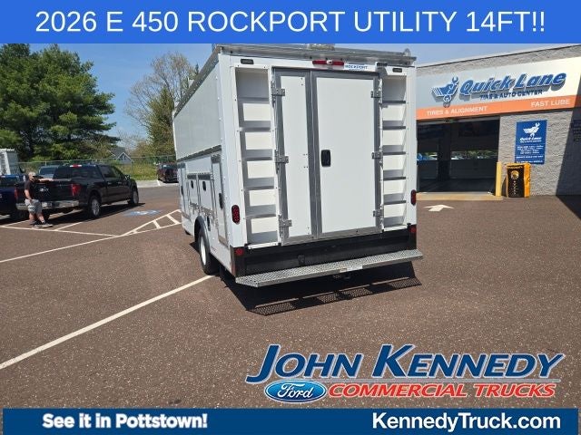 2026 Ford E-Series Cutaway E-450 DRW 158 WB
