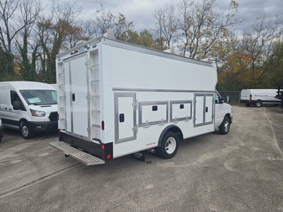 2026 Ford E-Series Cutaway E-450 DRW 158 WB