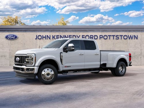 2027 Ford Super Duty F-450 DRW LARIAT 4WD Crew Cab 8' Box
