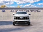 2027 Ford Super Duty F-450 DRW LARIAT 4WD Crew Cab 8' Box