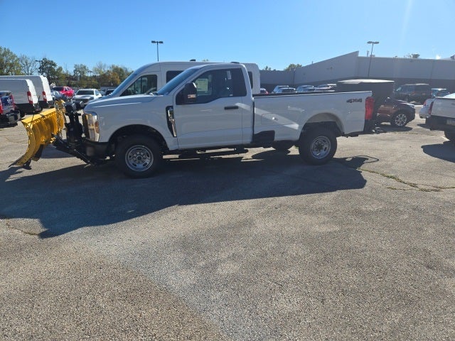 2026 Ford Super Duty F-250 SRW XL 4WD Reg Cab 8' Box