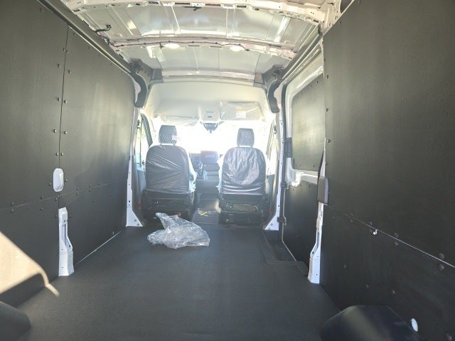 2026 Ford Transit Cargo Van T-250 148 Med Rf 9150 GVWR RWD