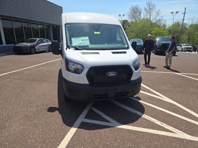 2026 Ford Transit Cargo Van T-250 148 Med Rf 9150 GVWR RWD