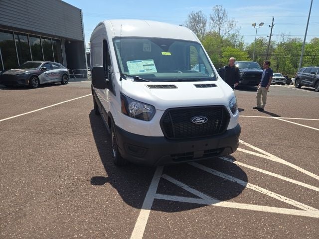 2026 Ford Transit Cargo Van T-250 148 Med Rf 9150 GVWR RWD