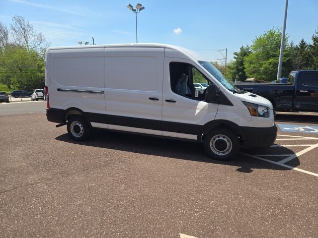 2026 Ford Transit Cargo Van T-250 148 Med Rf 9150 GVWR RWD