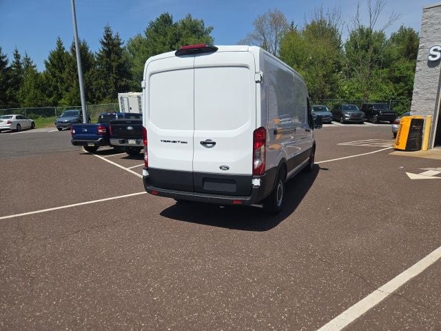 2026 Ford Transit Cargo Van T-250 148 Med Rf 9150 GVWR RWD