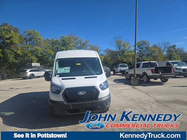 2026 Ford Transit Cargo Van T-250 148 Med Rf 9150 GVWR RWD