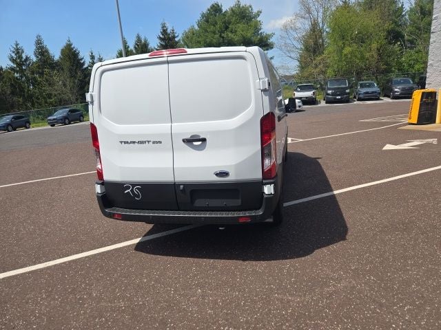 2025 Ford Transit Cargo Van T-250 148 Low Rf 9070 GVWR RWD