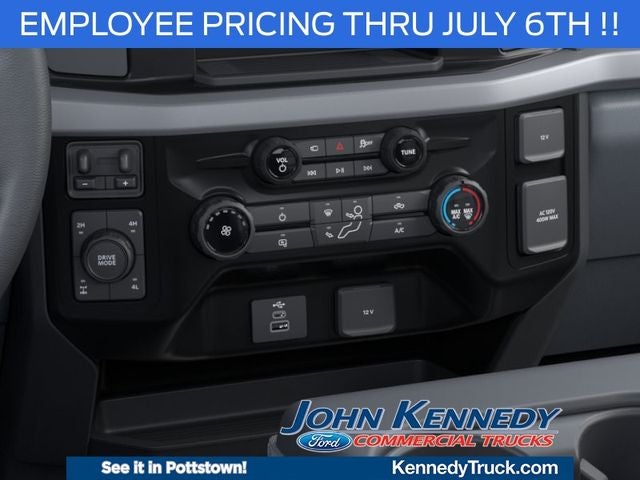 2026 Ford Super Duty F-250 SRW XL 4WD Reg Cab 8' Box