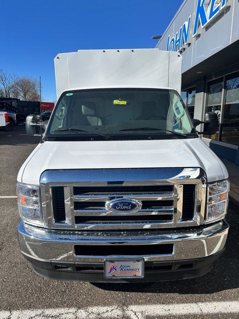 2026 Ford E-350SD Base Commercial