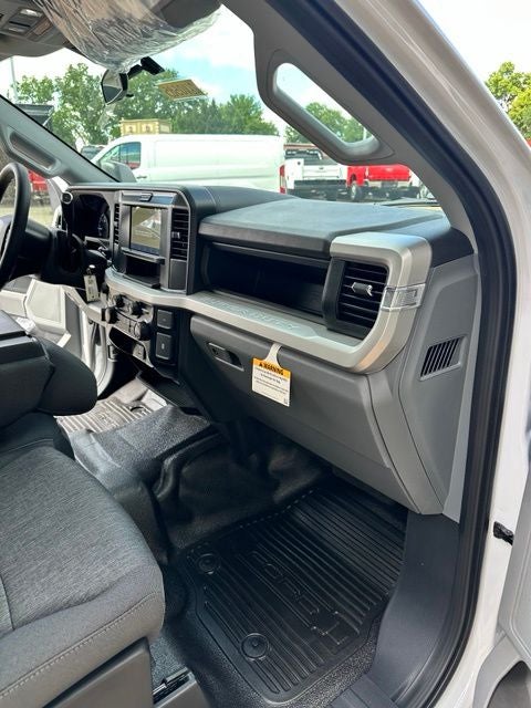 2026 Ford F-450 Contractor Body Commercial