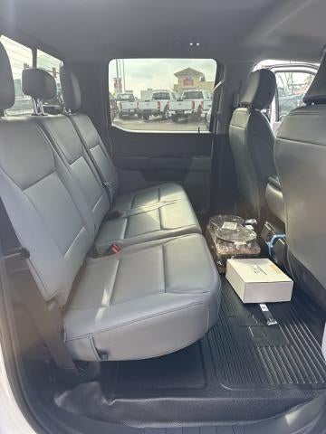 2026 Ford F-350SD Chassis Commercial