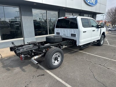 2026 Ford F-350SD Chassis Commercial