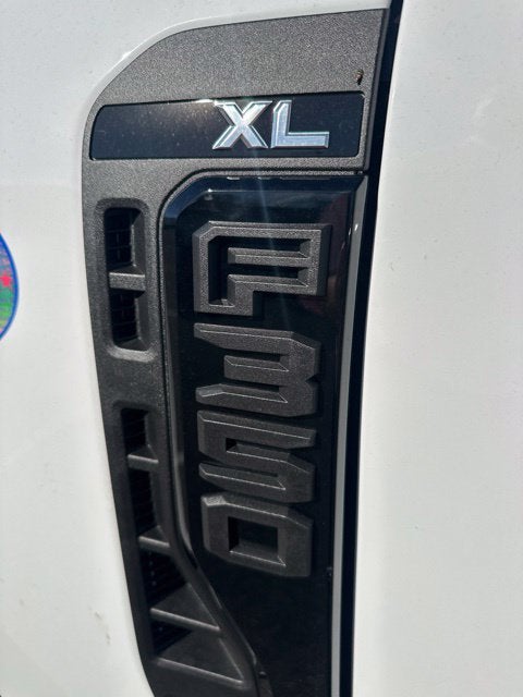 2027 Ford F-350SD XL 179 WB