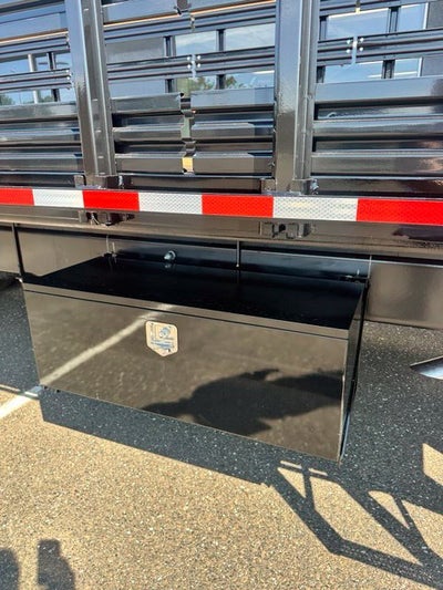 2027 Ford F-750SD Base