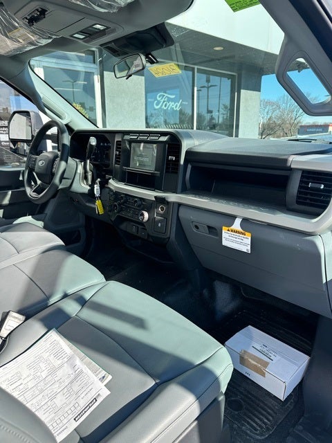 2023 Ford F-350SD Box Truck DRW