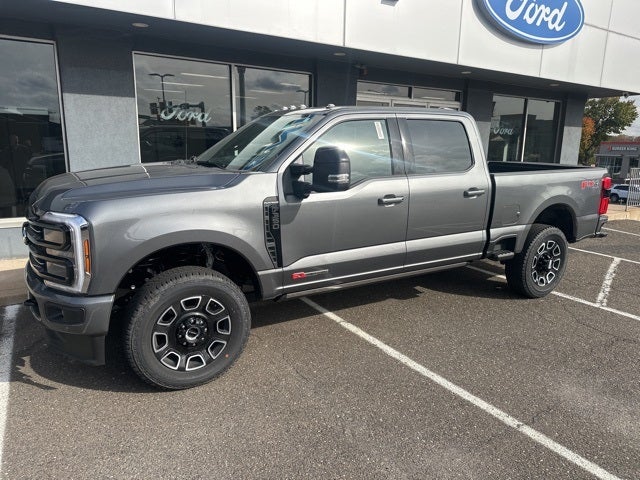 2025 Ford F-350SD Platinum pickup