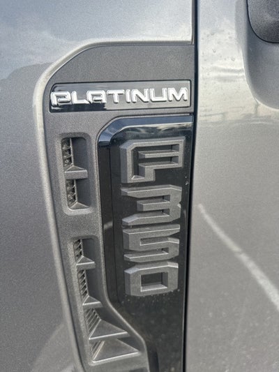 2025 Ford F-350SD Platinum pickup
