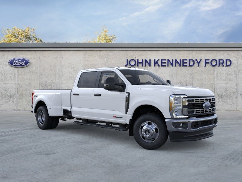 2026 Ford F-350 XLT DRW Pickup
